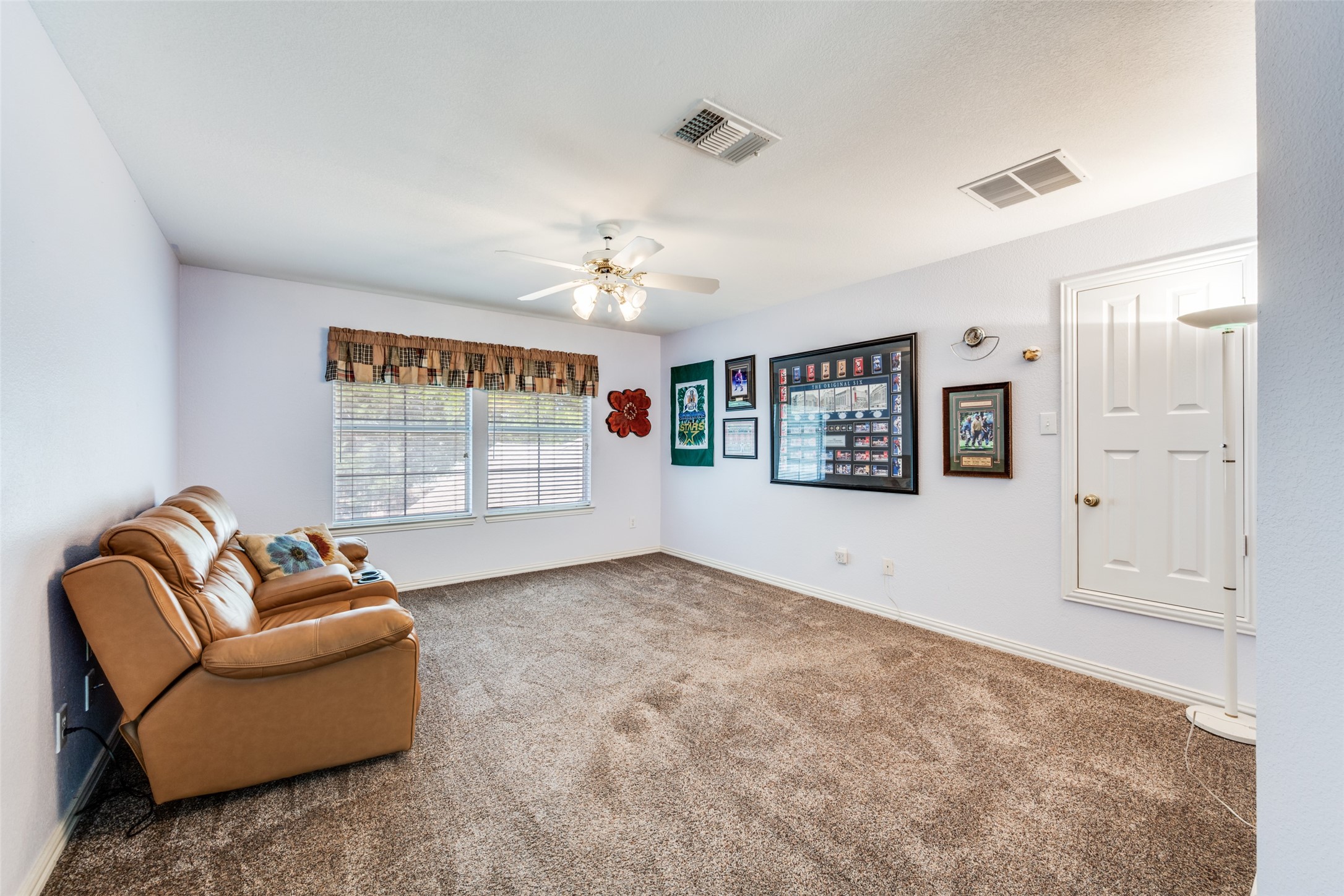 8421 Parkdale Drive North Richland Hills TX 76182