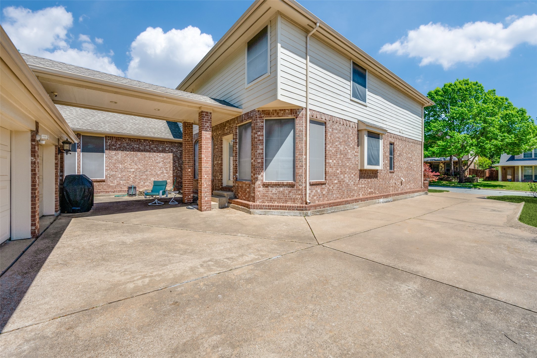 8421 Parkdale Drive North Richland Hills TX 76182