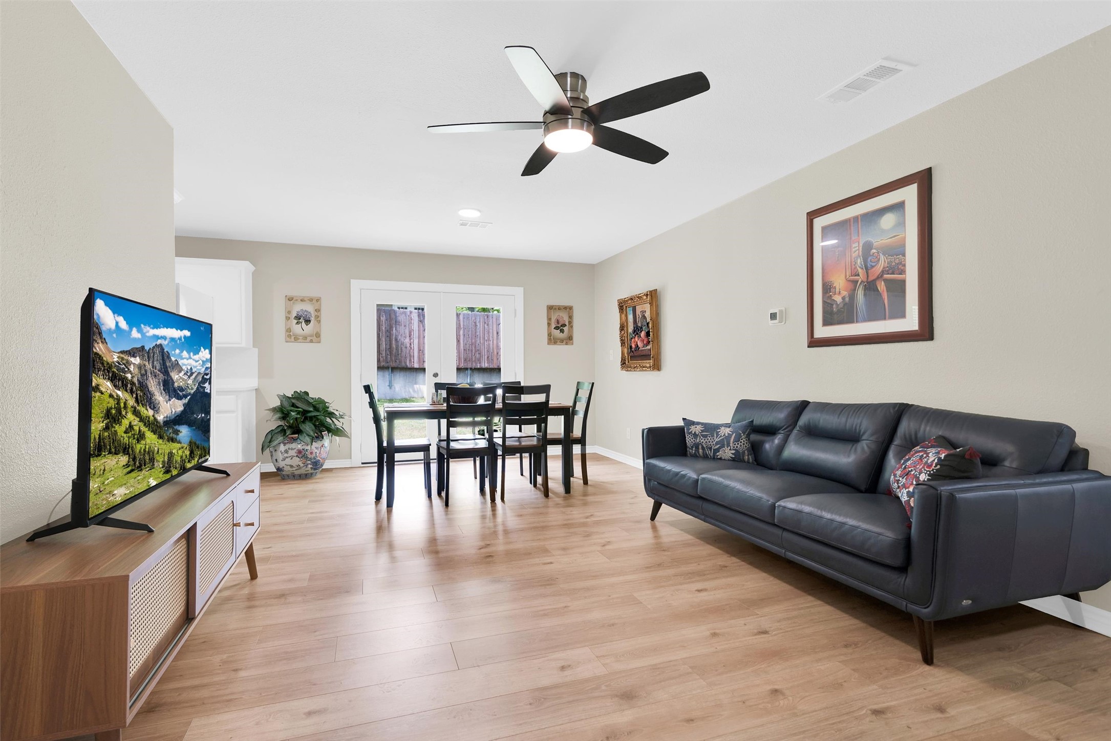 738 Wayne Avenue Van Alstyne TX 75495
