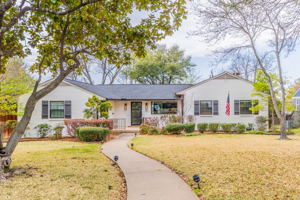 551 Northlake Drive Dallas TX 75218