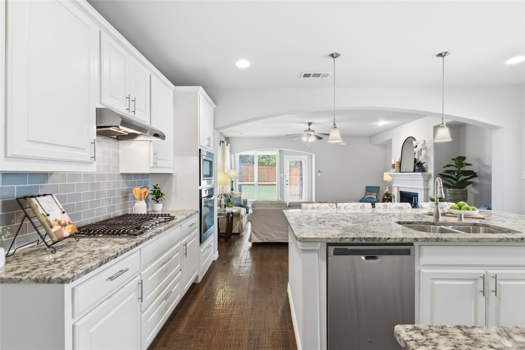 1121 Montgomery Way Argyle TX 76226