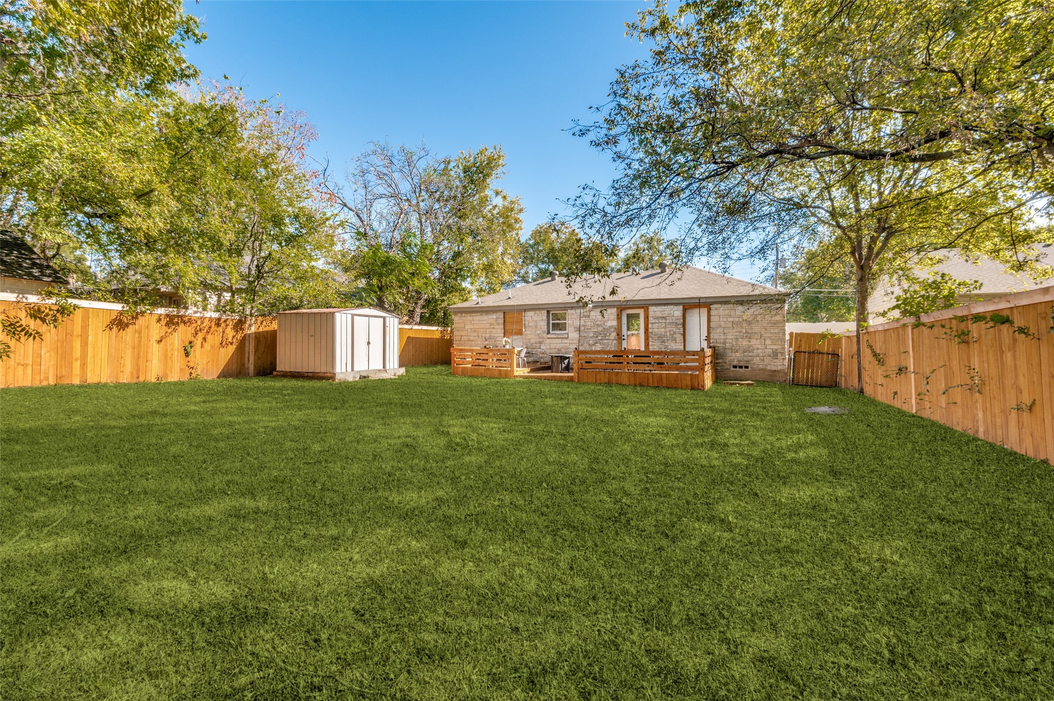 927 S Franklin Street Dallas TX 75211