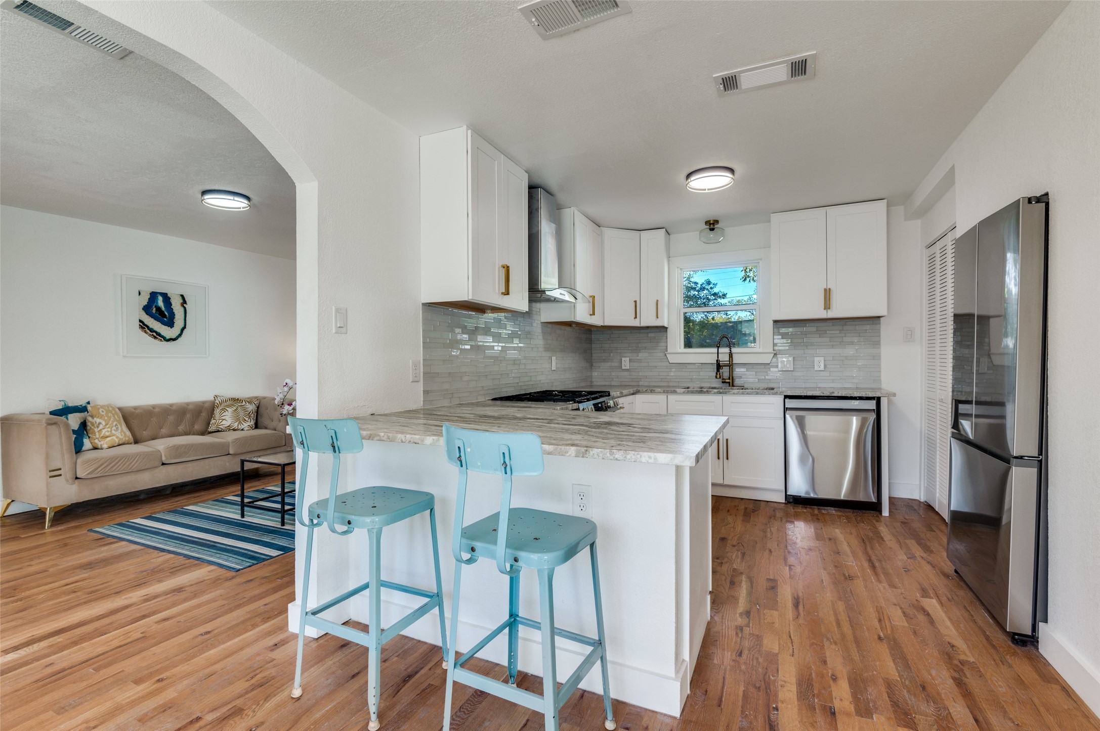 927 S Franklin Street Dallas TX 75211