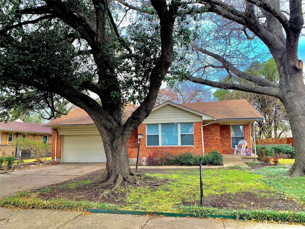 3137 Rotan Lane Dallas TX 75229