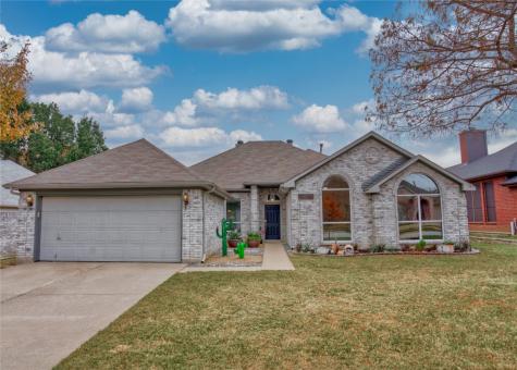 6836 Dogwood Lane North Richland Hills TX 76182