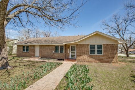 719 Elba Street Bowie TX 76230