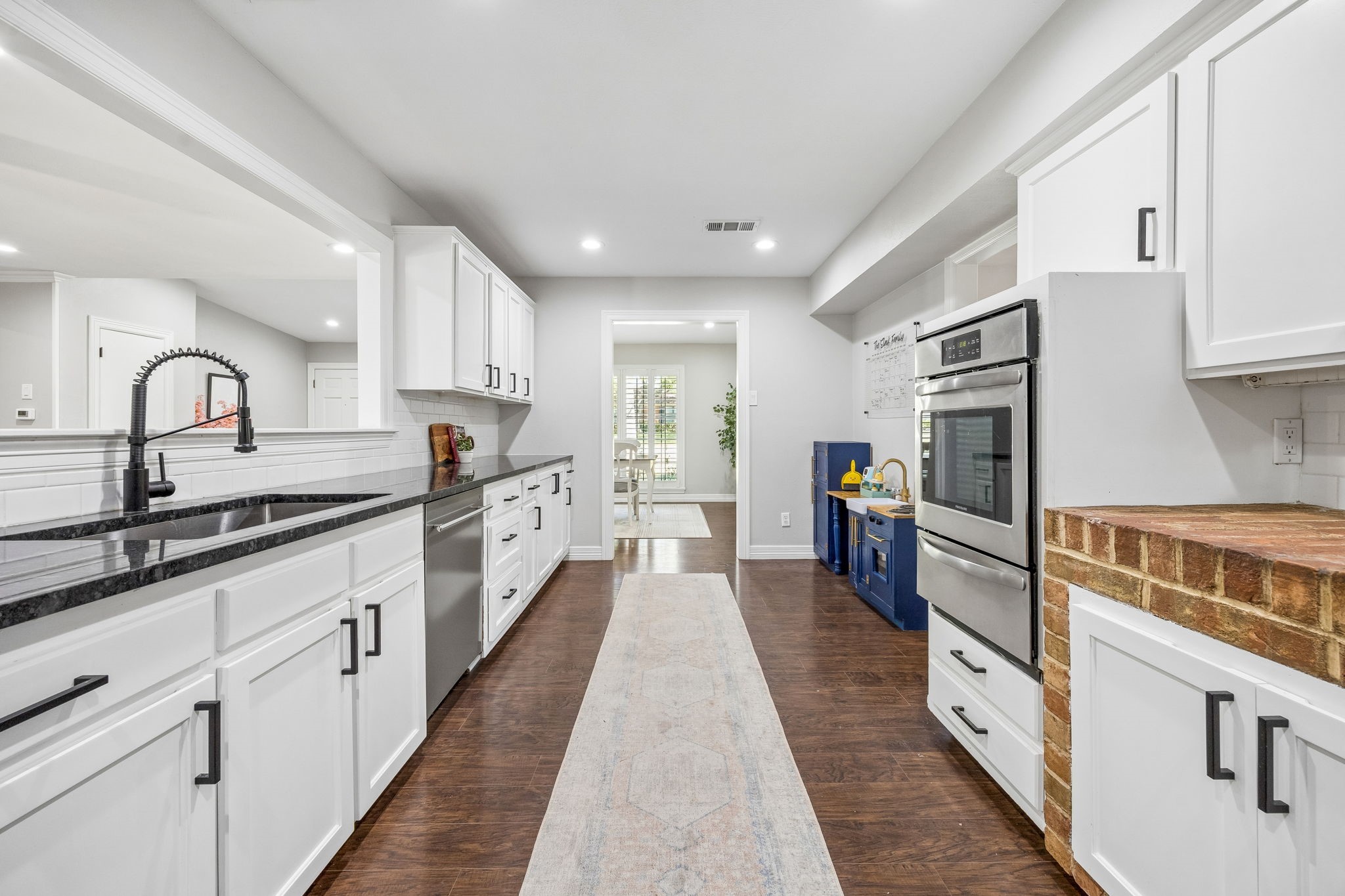 10105 Kirkhaven Drive Dallas TX 75238