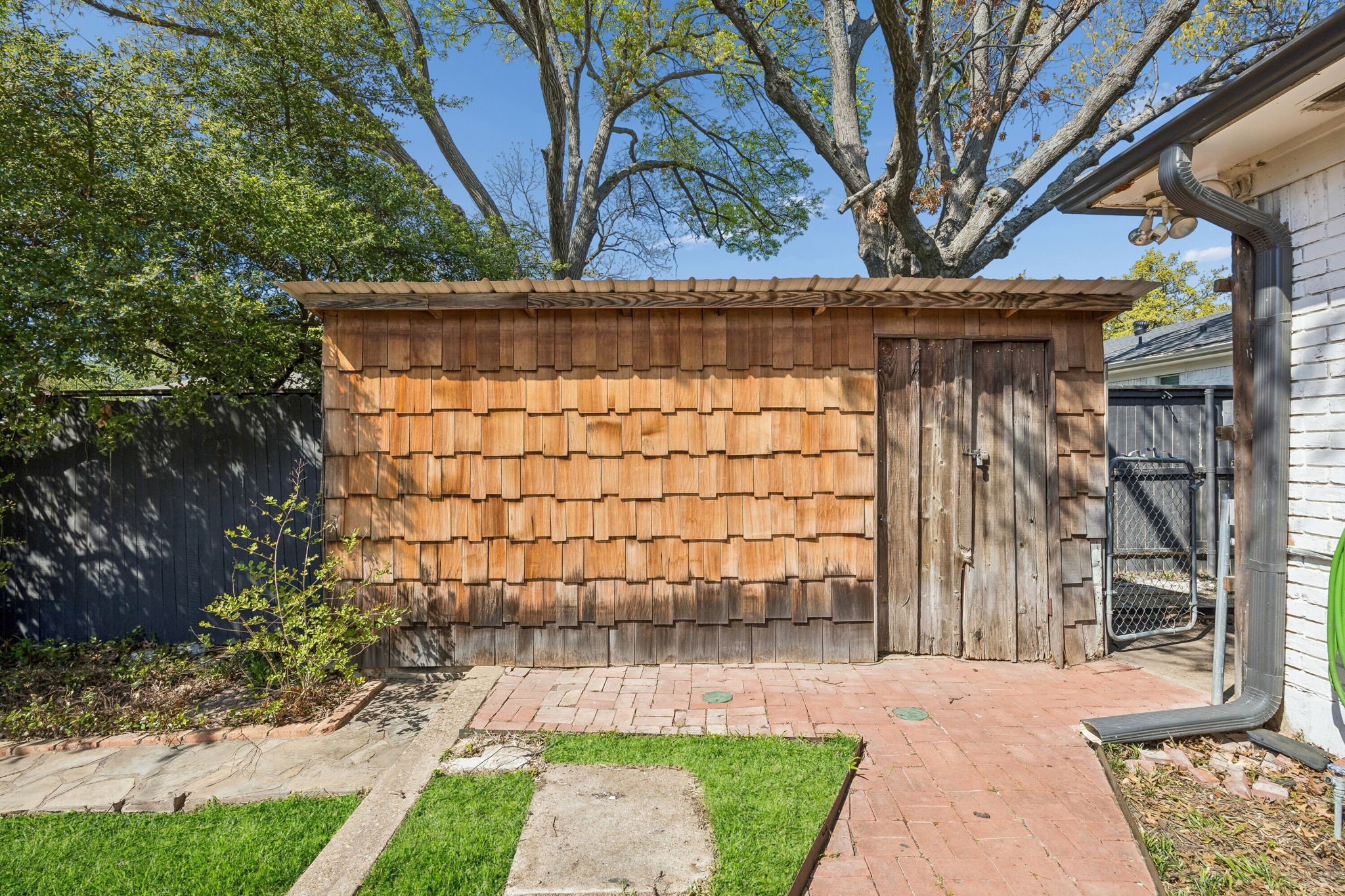 10105 Kirkhaven Drive Dallas TX 75238