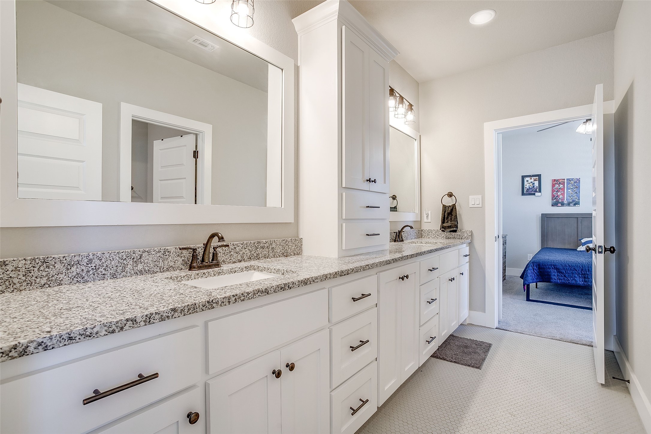 1005 Kingsley Court Weatherford TX 76087