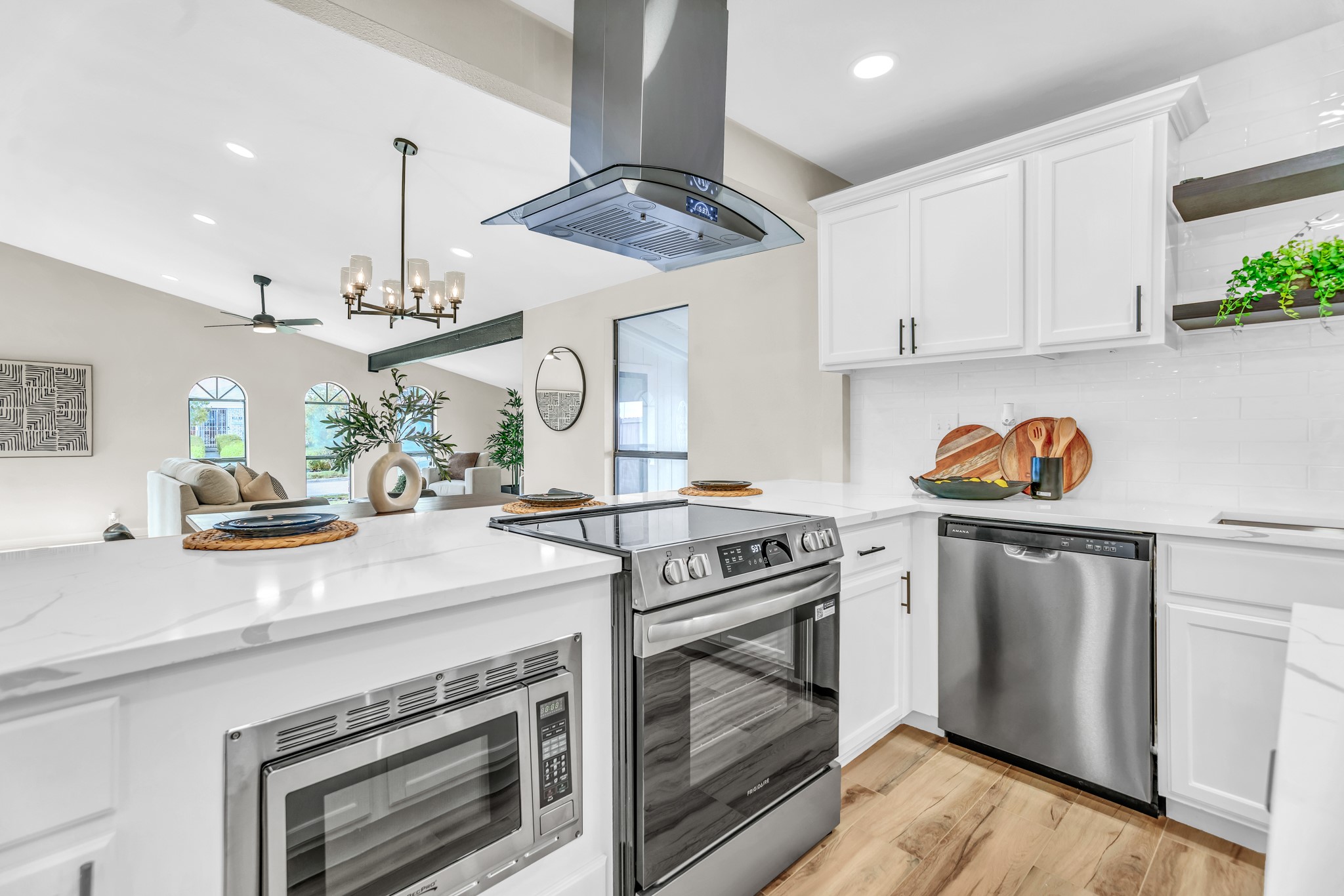 7618 Christie Lane Dallas TX 75249