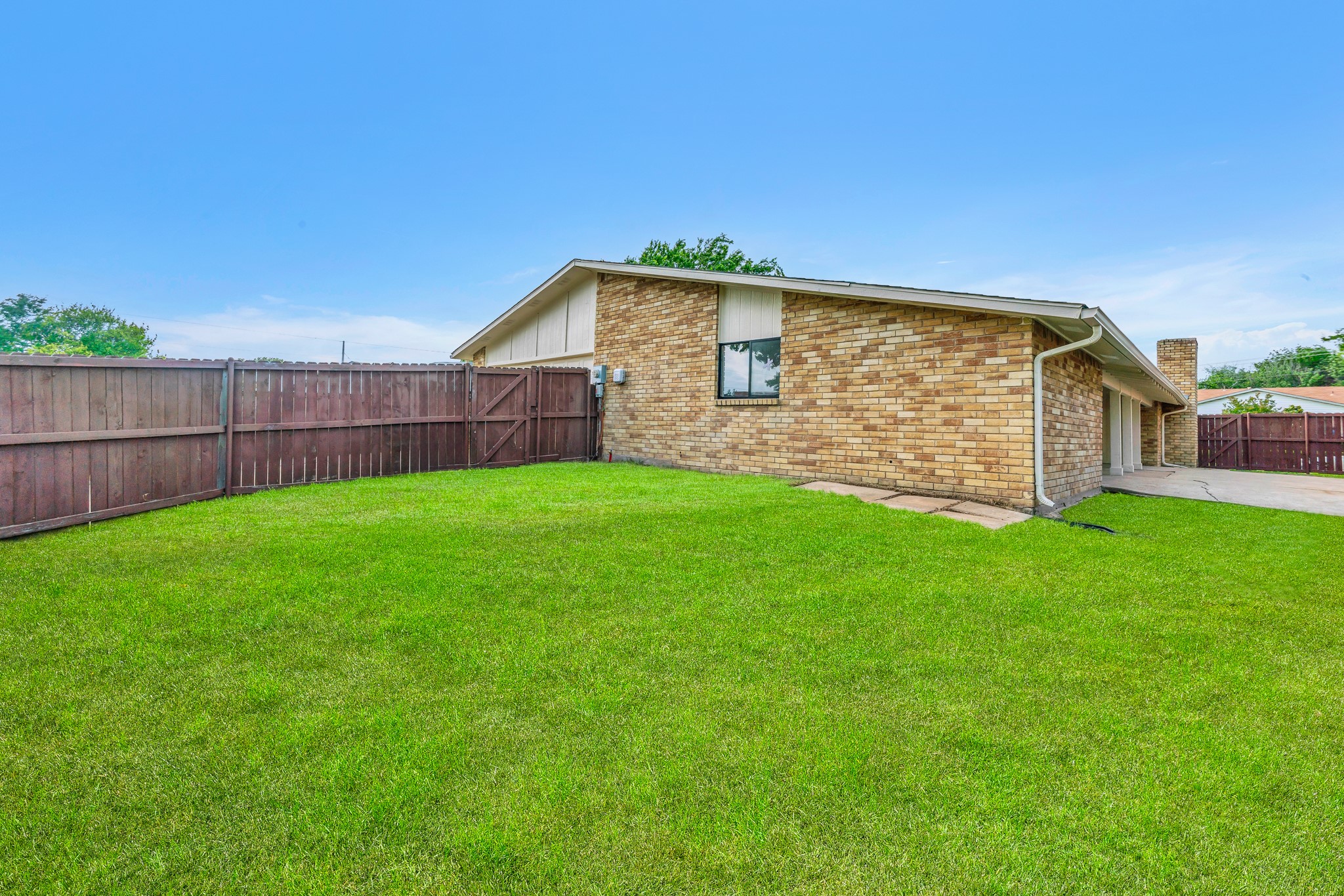 7618 Christie Lane Dallas TX 75249