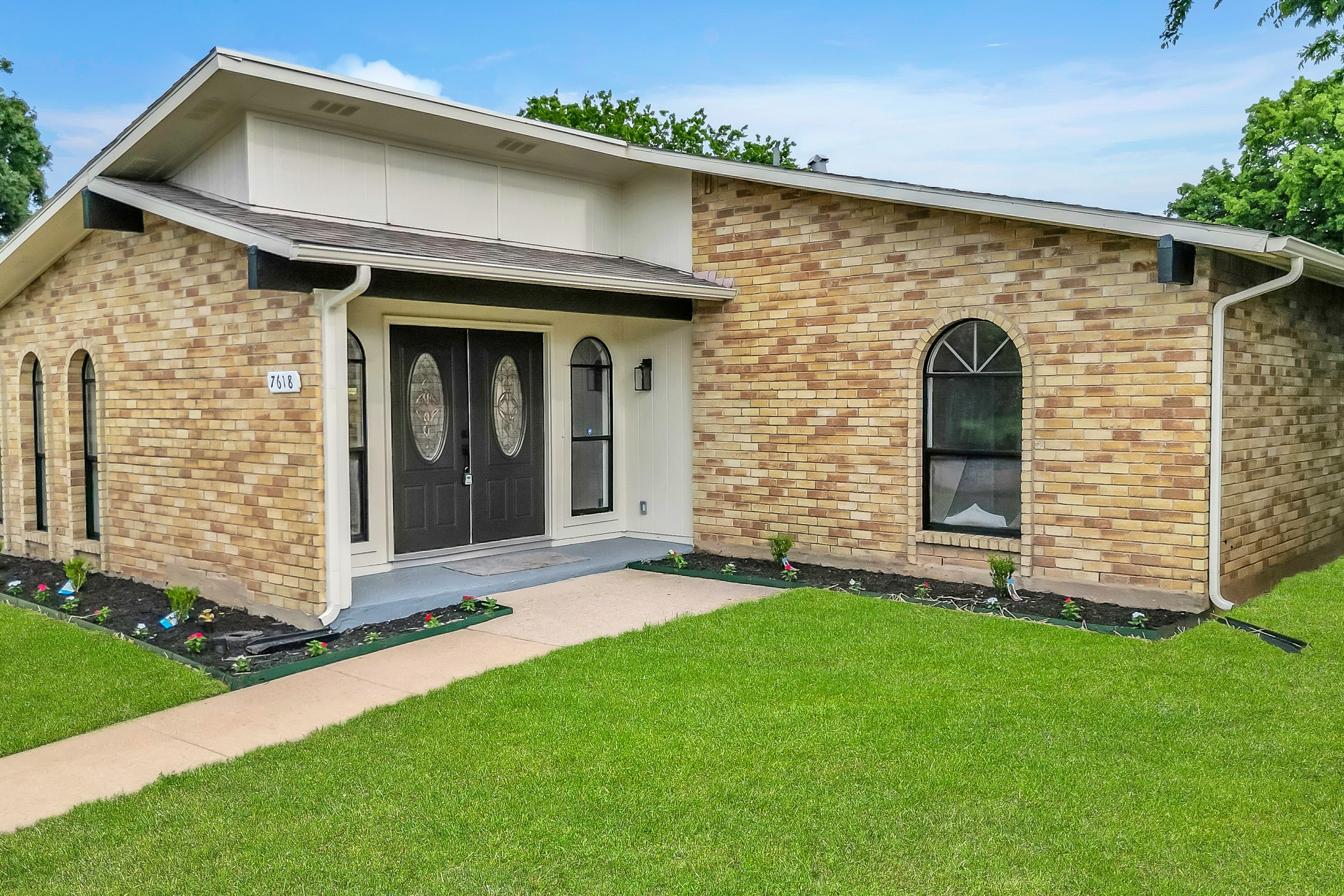 7618 Christie Lane Dallas TX 75249