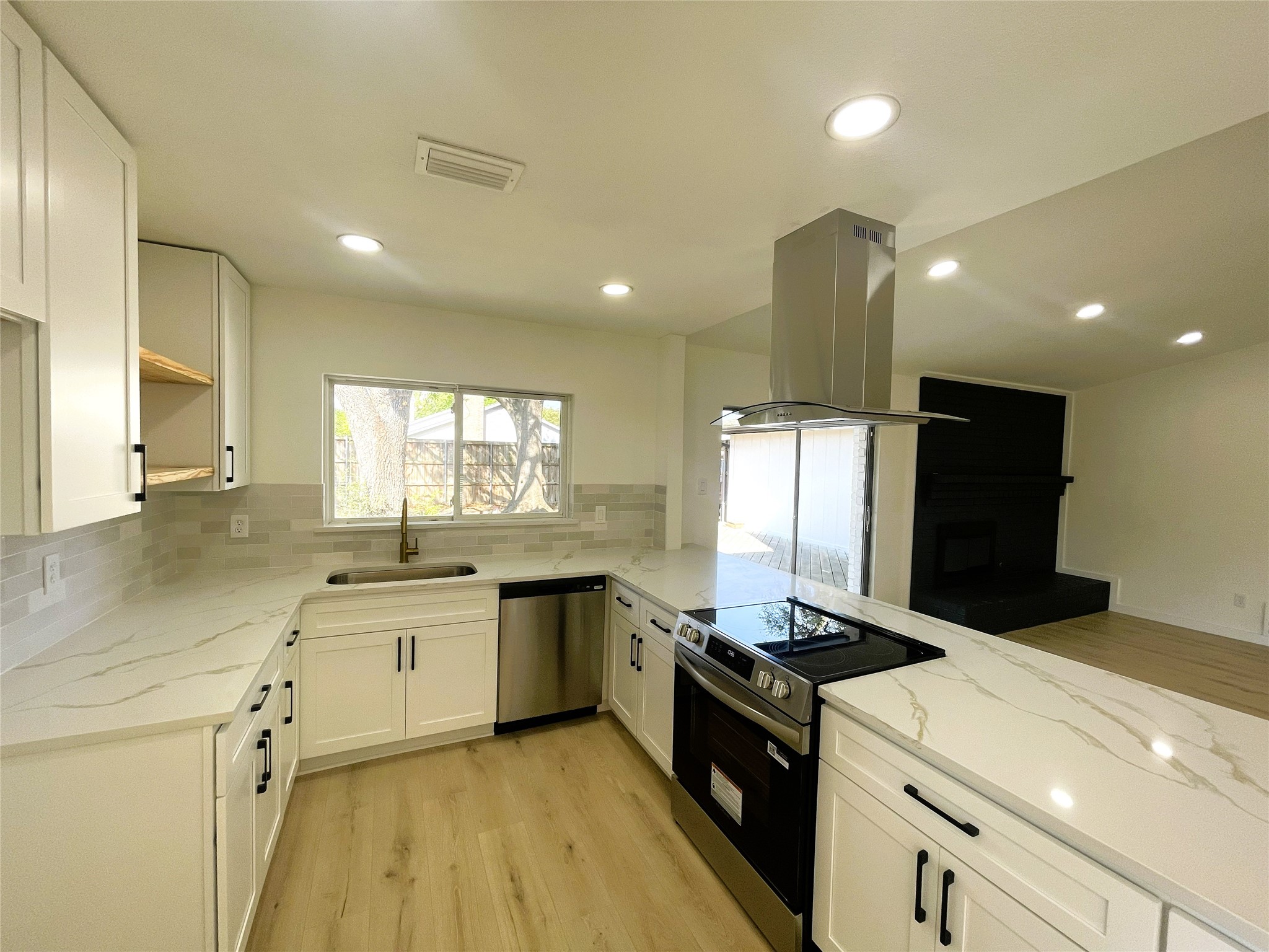 1001 Harness Lane Richardson TX 75081