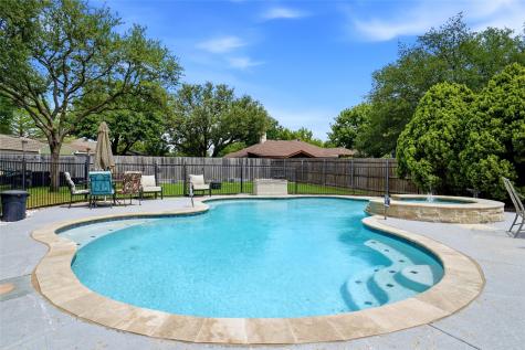 1801 Manten Boulevard Denton TX 76208