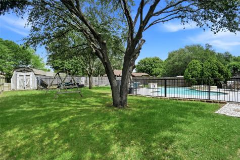 1801 Manten Boulevard Denton TX 76208