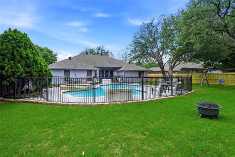 1801 Manten Boulevard Denton TX 76208
