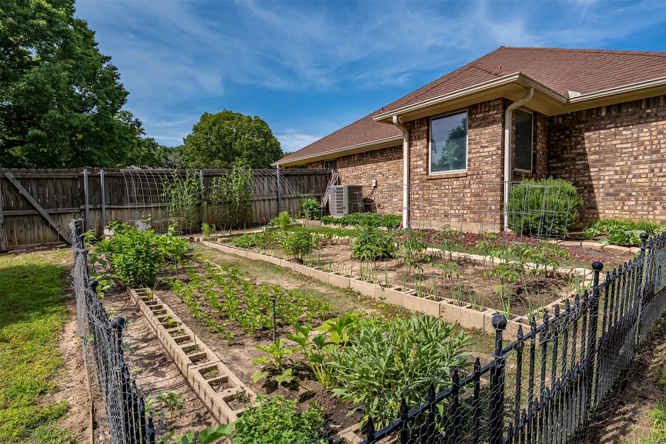 19135 Bynum Flint TX 75762