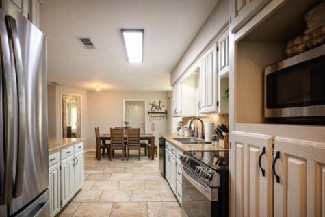 401 Allison Avenue Groesbeck TX 76642