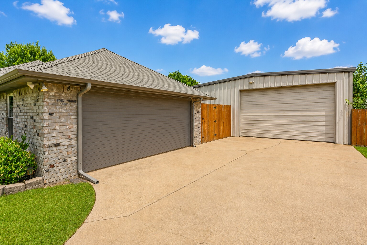 302 Anita Lane Waxahachie TX 75165
