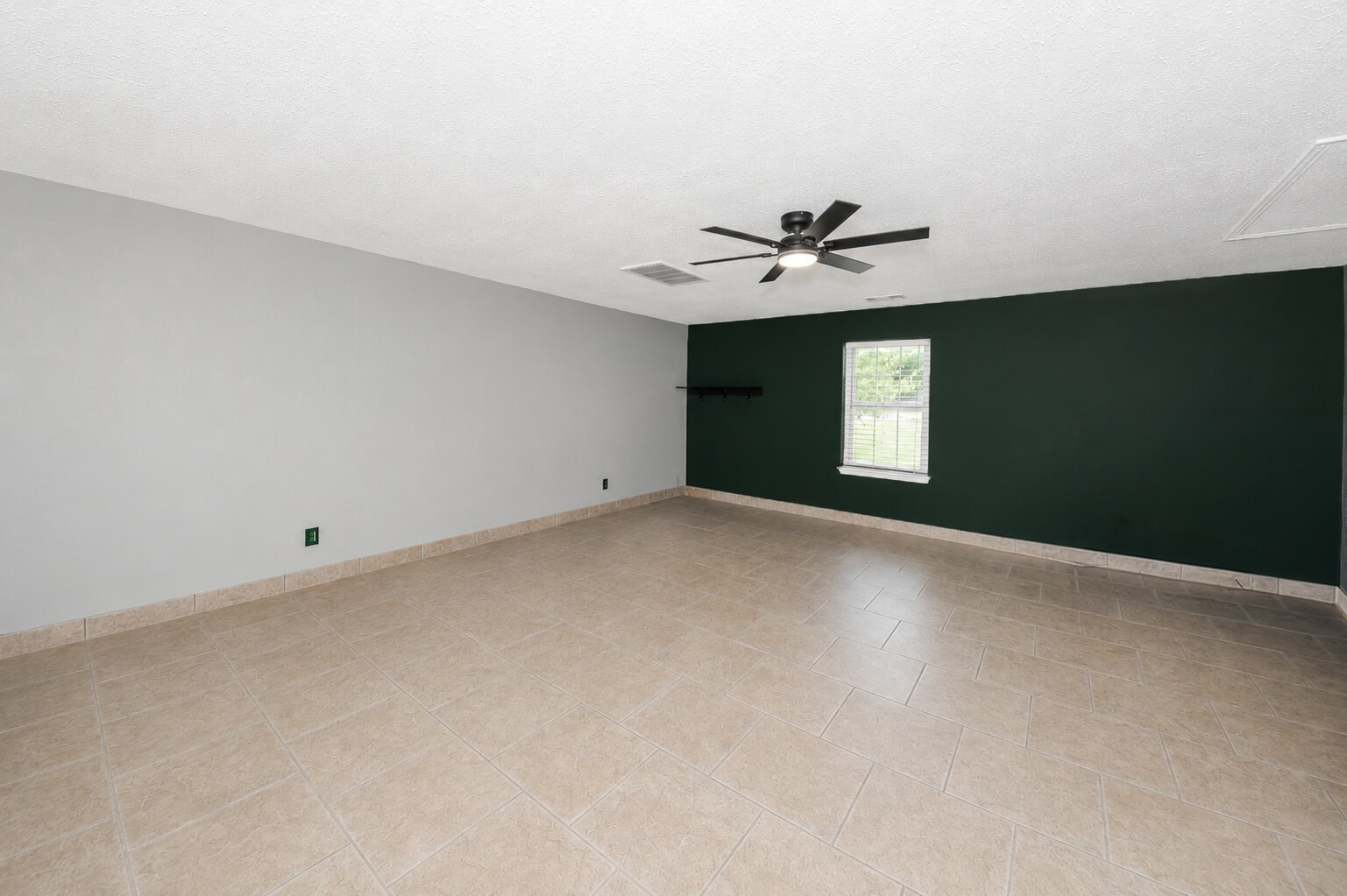 302 Anita Lane Waxahachie TX 75165
