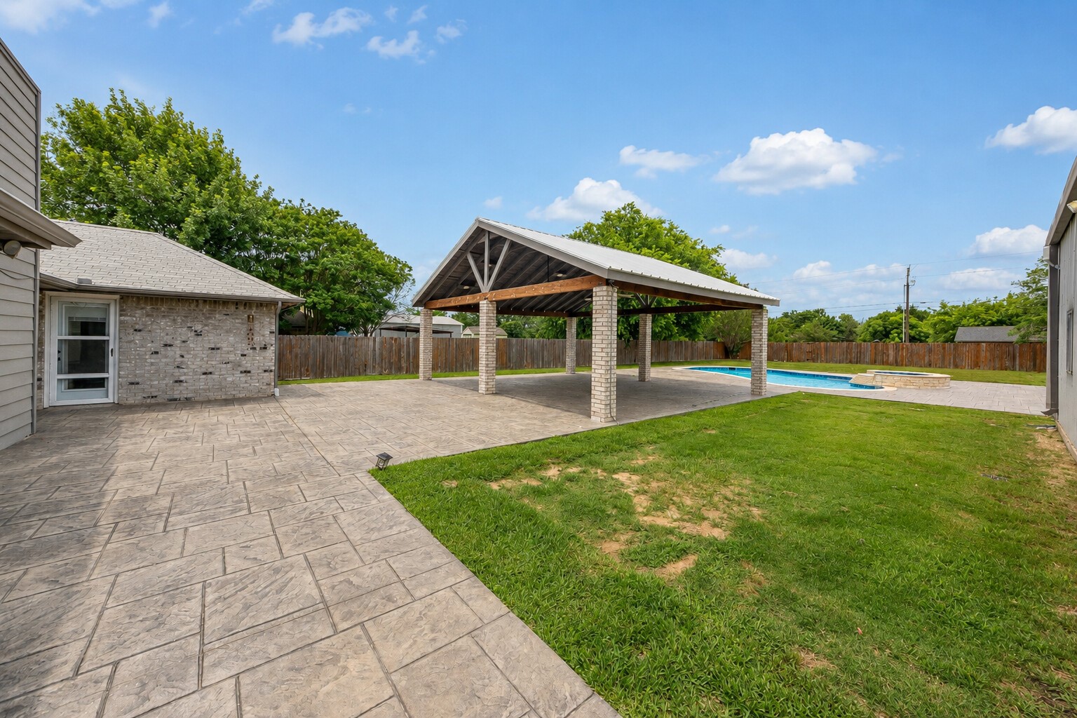 302 Anita Lane Waxahachie TX 75165