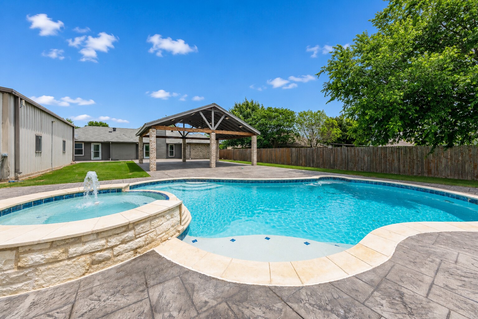 302 Anita Lane Waxahachie TX 75165