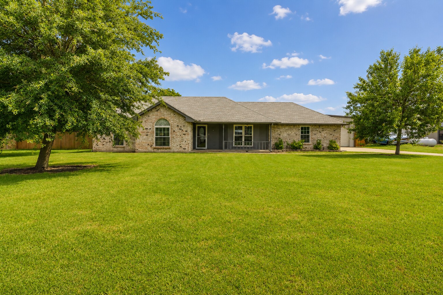 302 Anita Lane Waxahachie TX 75165