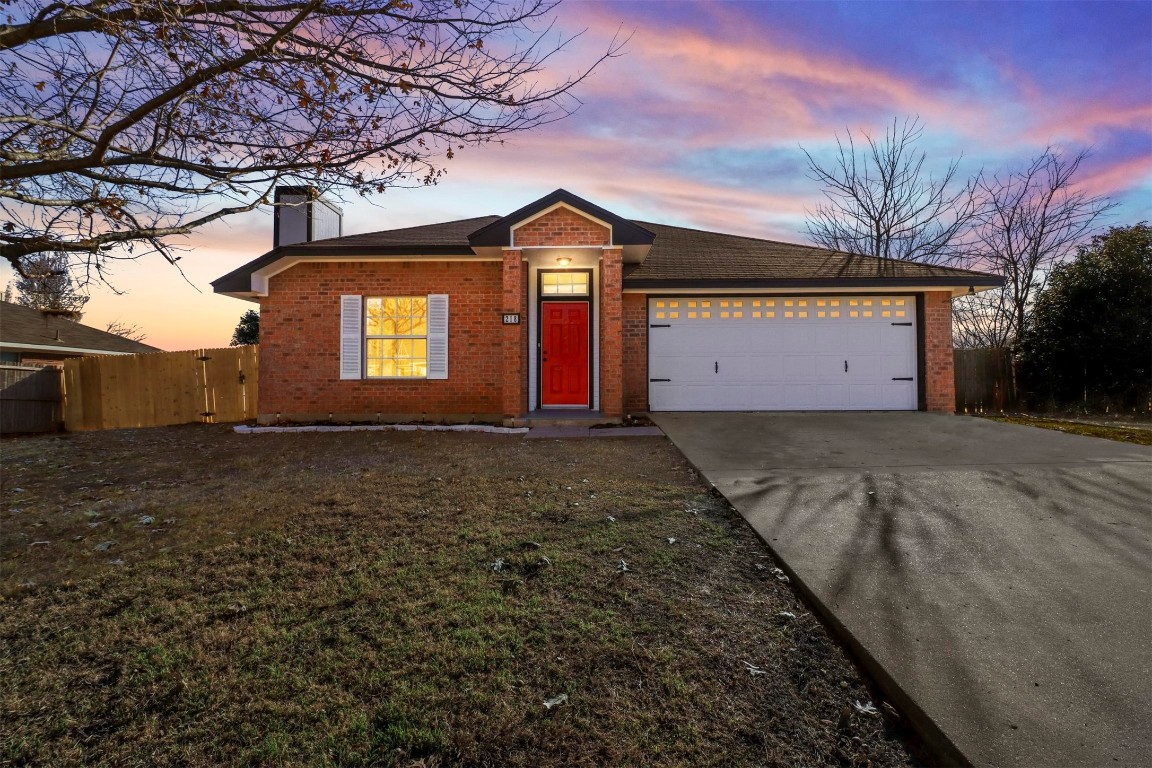 218 Wilshire Drive Glenn Heights TX 75154