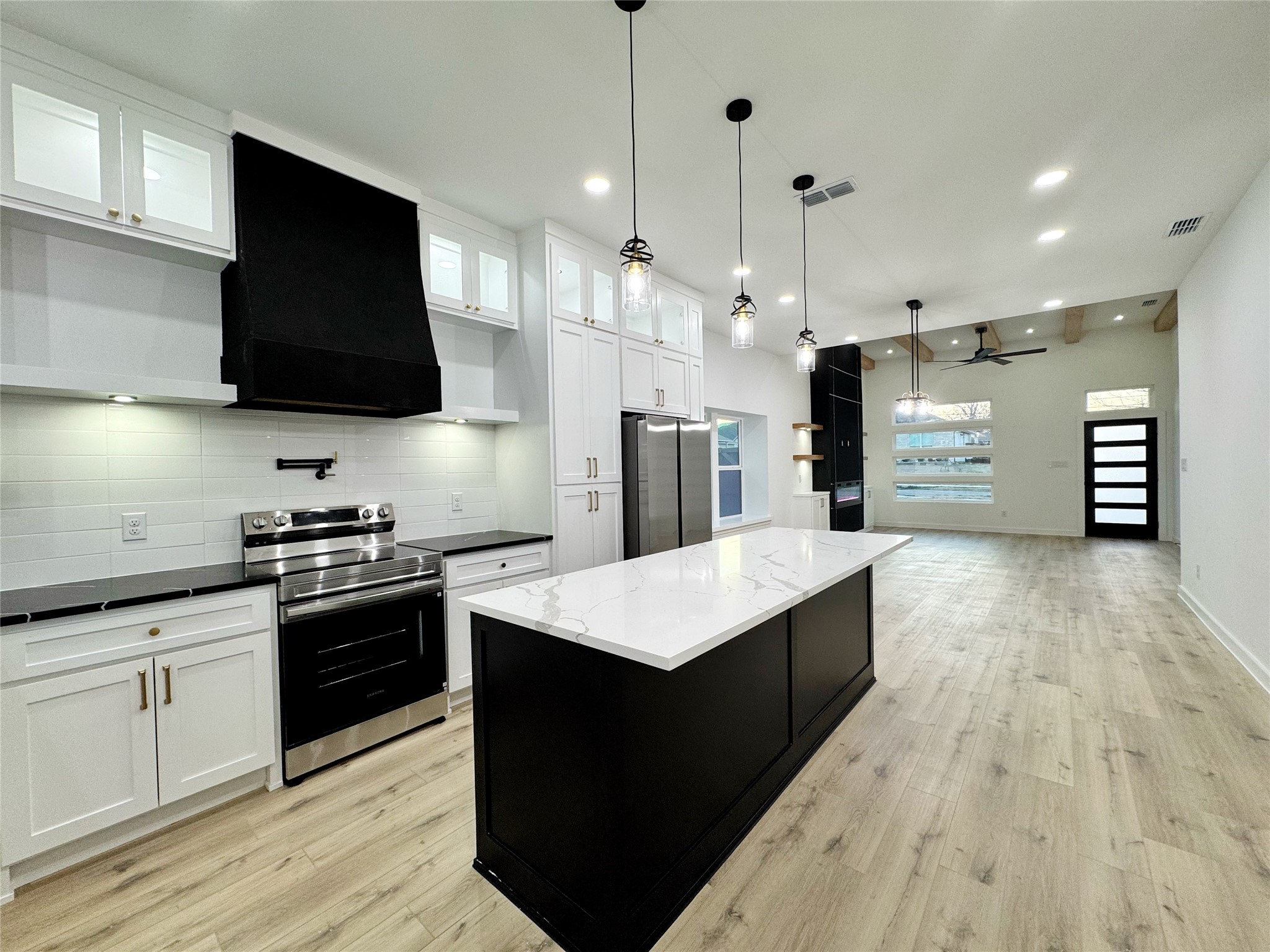 1609 Gibbons Street Greenville TX 75401