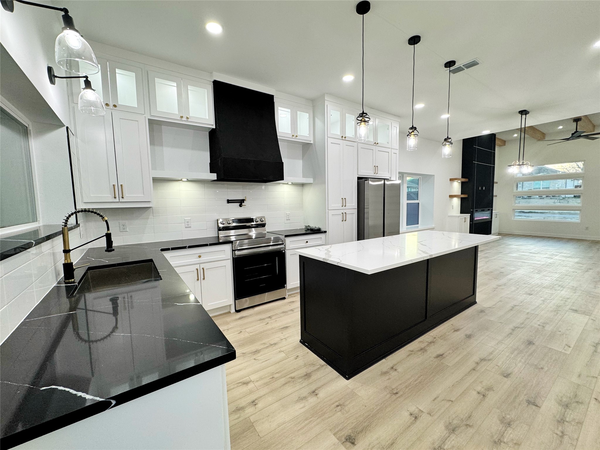 1609 Gibbons Street Greenville TX 75401