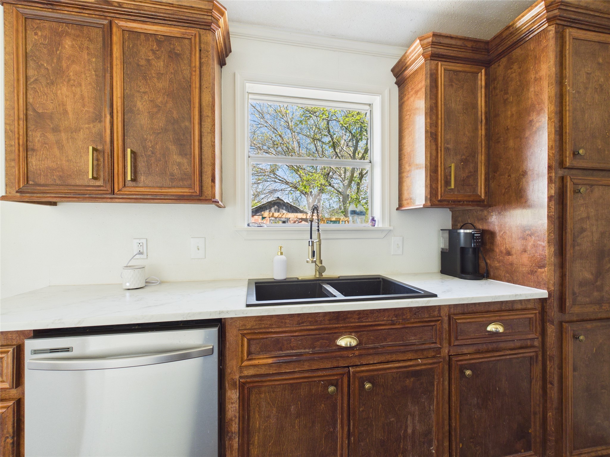 321 E Pine Jacksboro TX 76458