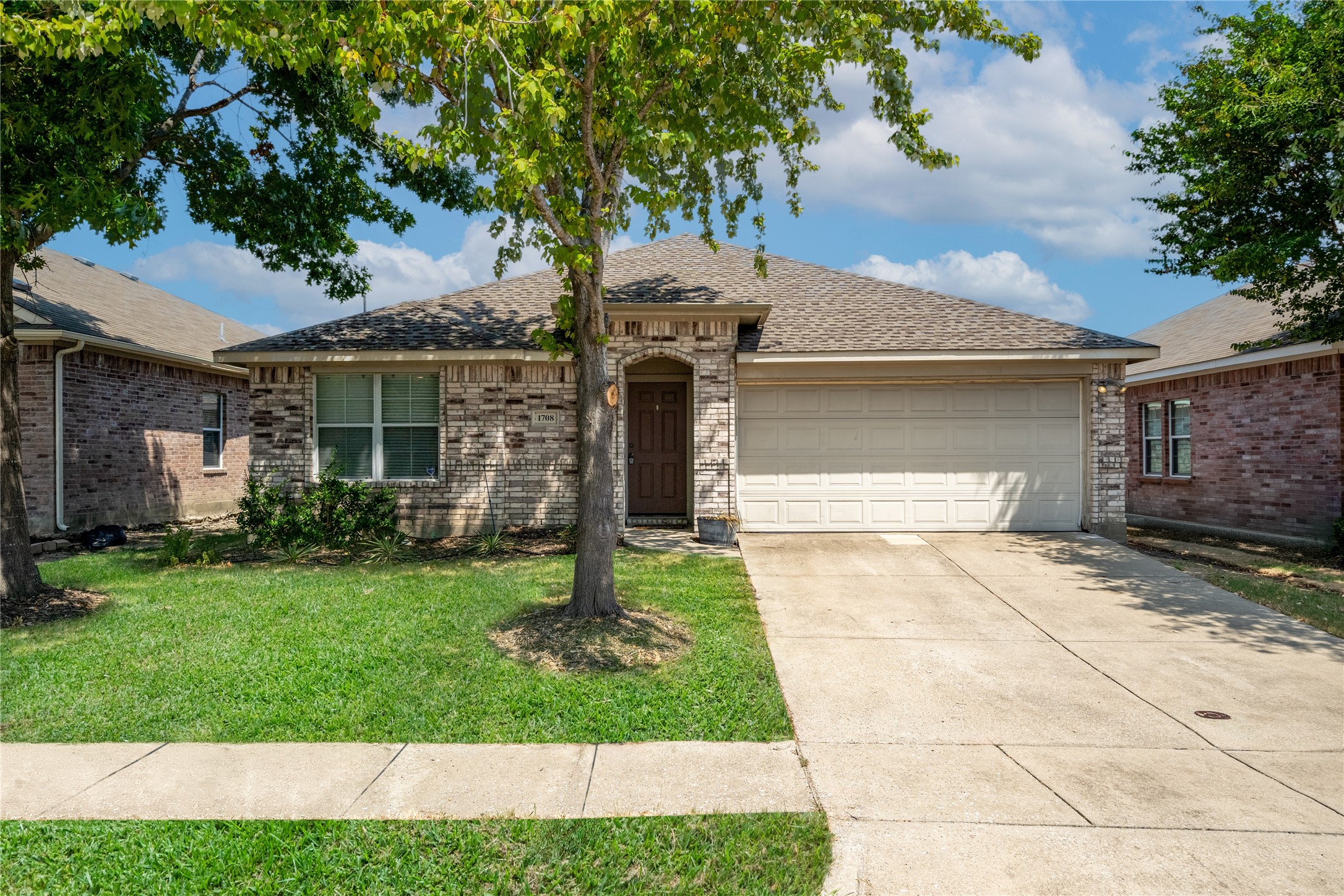 1708 Twin Hills Way Princeton TX 75407