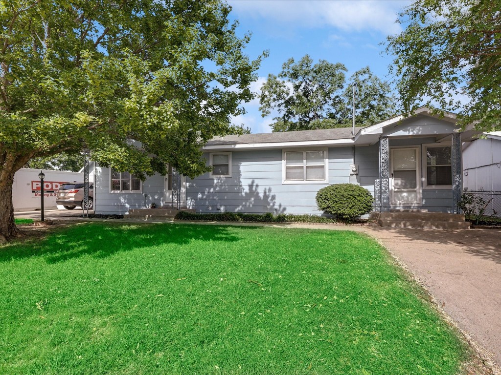 296 S Lakeview Drive Lake Dallas TX 75065