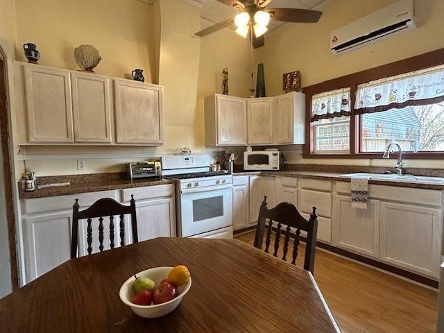 317 E Grand Street Whitewright TX 75491