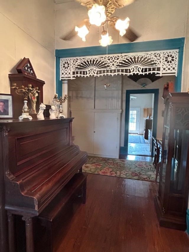 317 E Grand Street Whitewright TX 75491