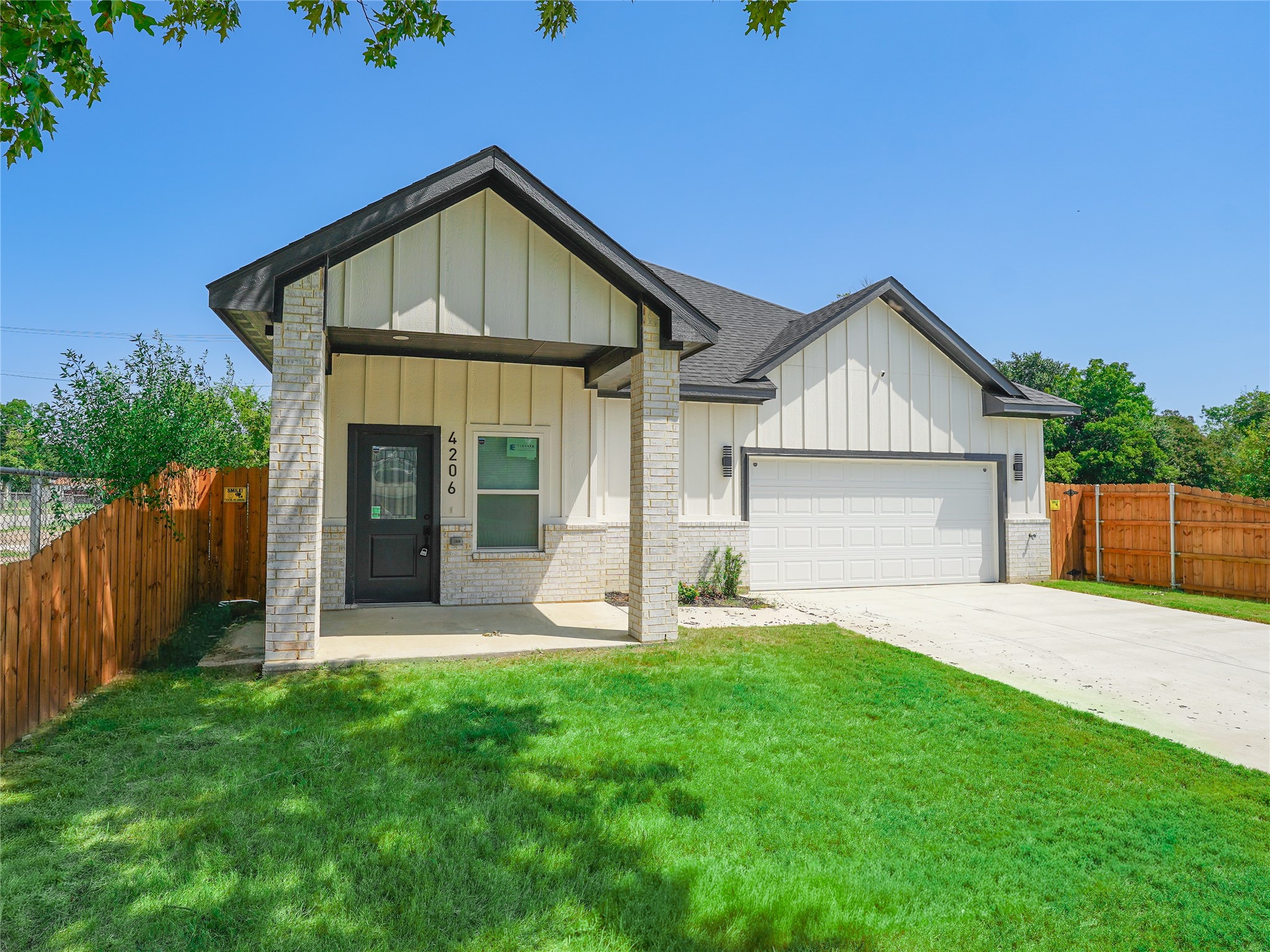 4206 Colonial Avenue Dallas TX 75215