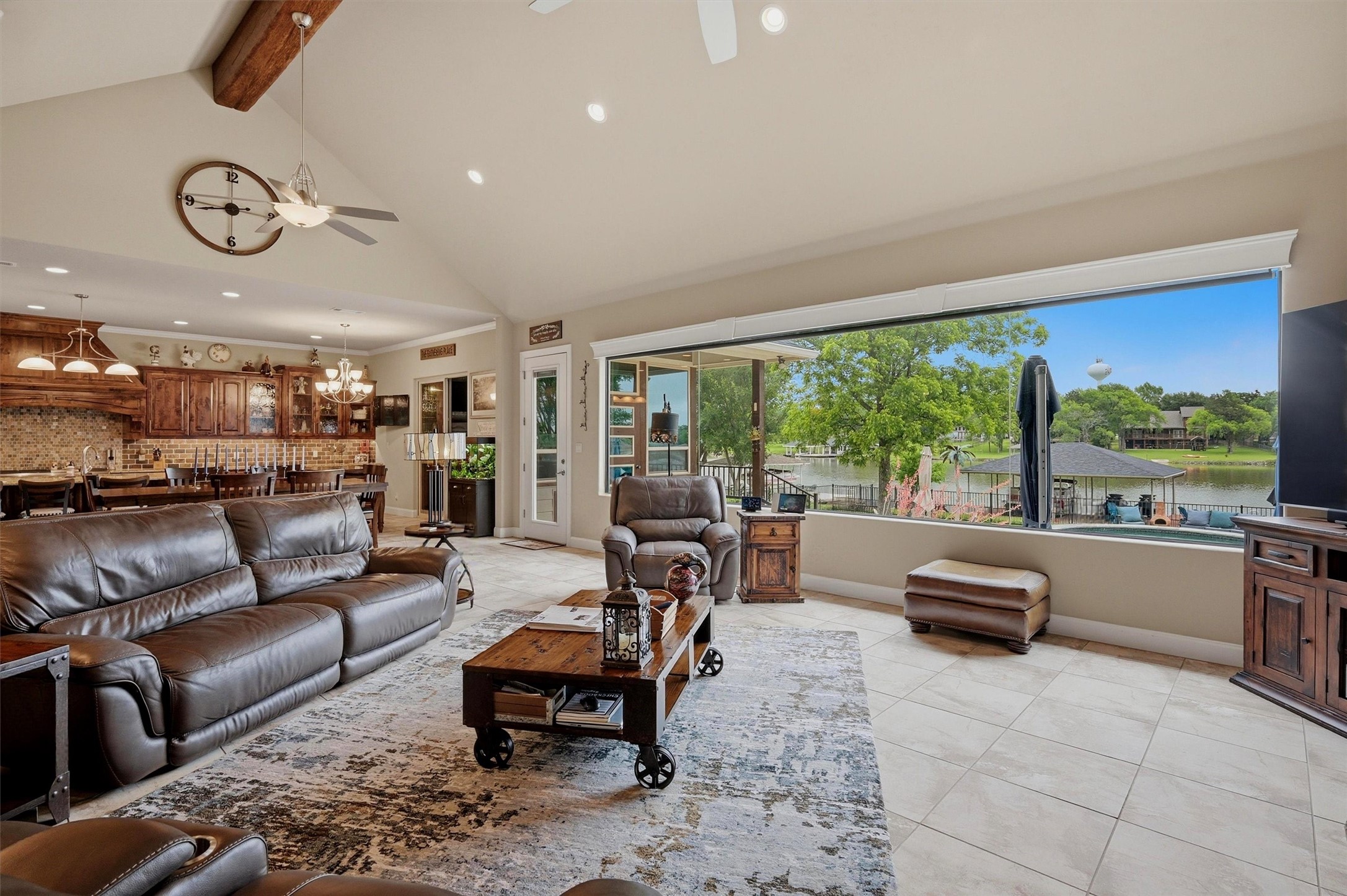 114 Blackfoot Trail Lake Kiowa TX 76240