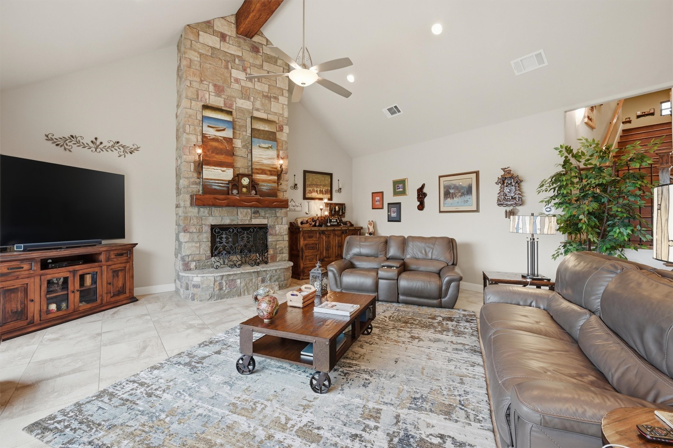 114 Blackfoot Trail Lake Kiowa TX 76240