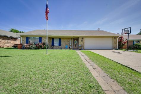 1816 Dogwood Trail Corsicana TX 75110
