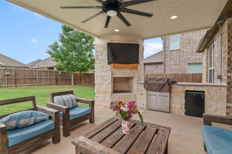 1709 Tumbleweed Court Celina TX 75009