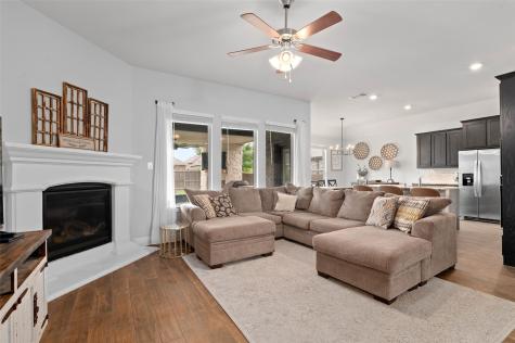 1709 Tumbleweed Court Celina TX 75009