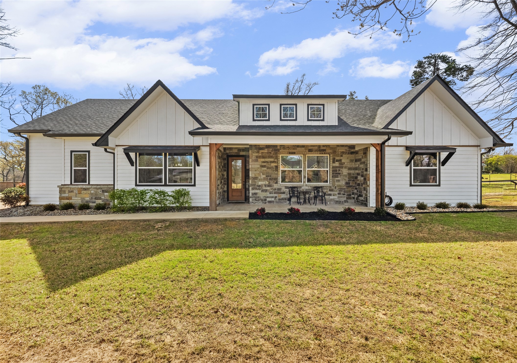 222 Rs County Road 4269 Emory TX 75440