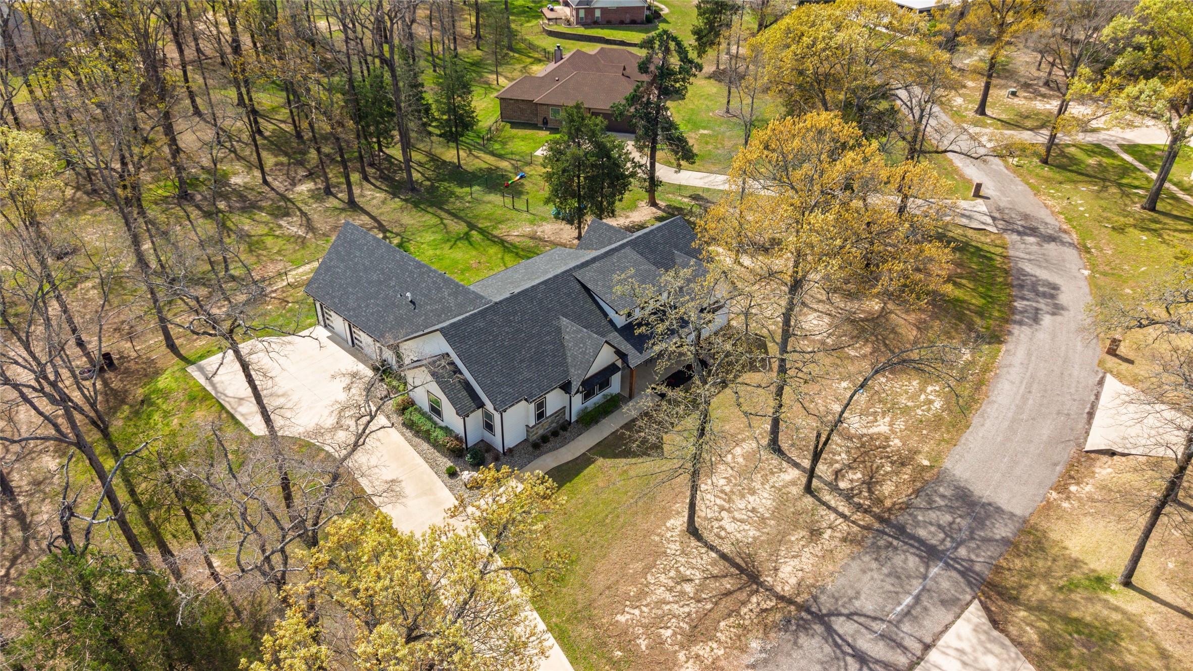 222 Rs County Road 4269 Emory TX 75440