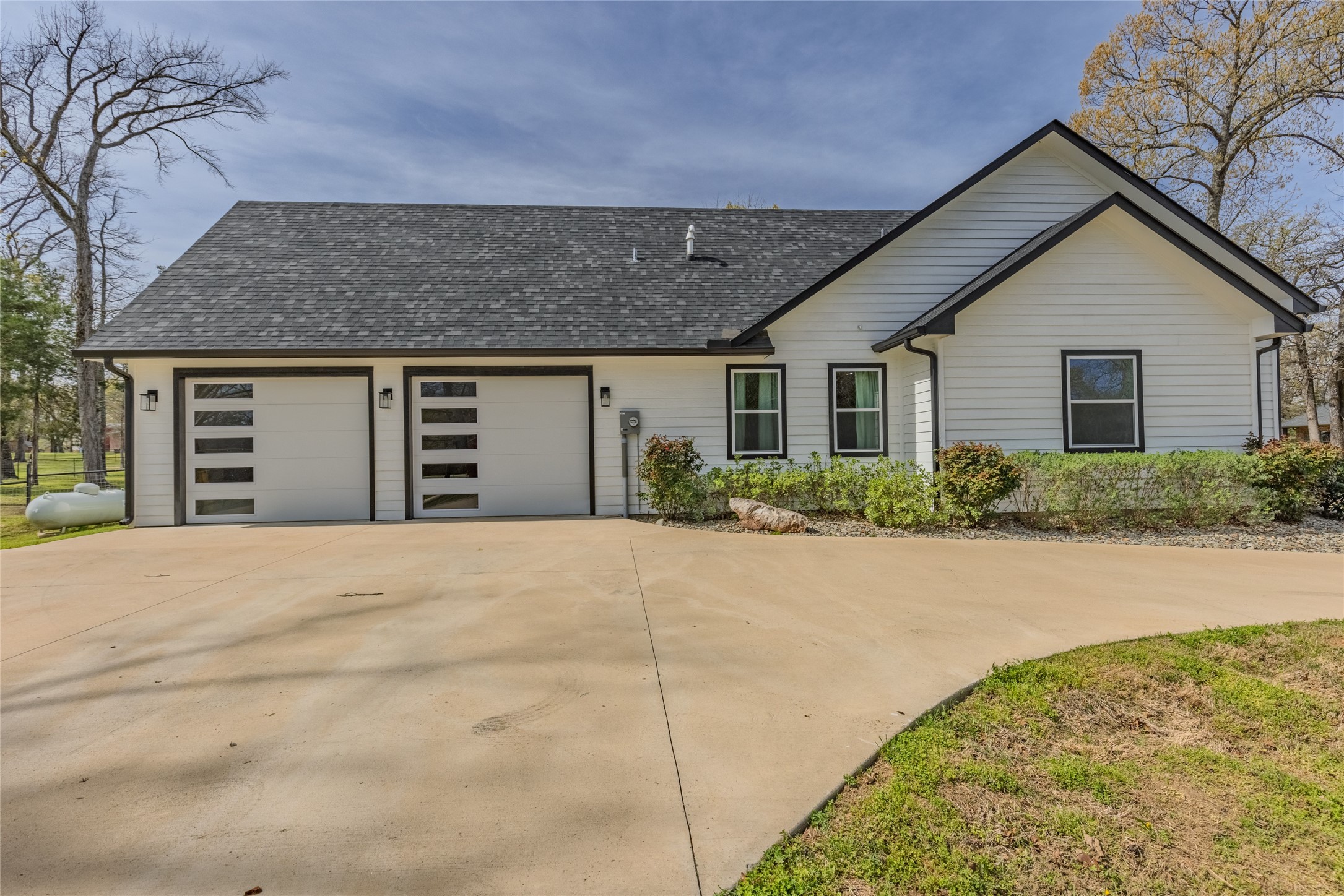 222 Rs County Road 4269 Emory TX 75440