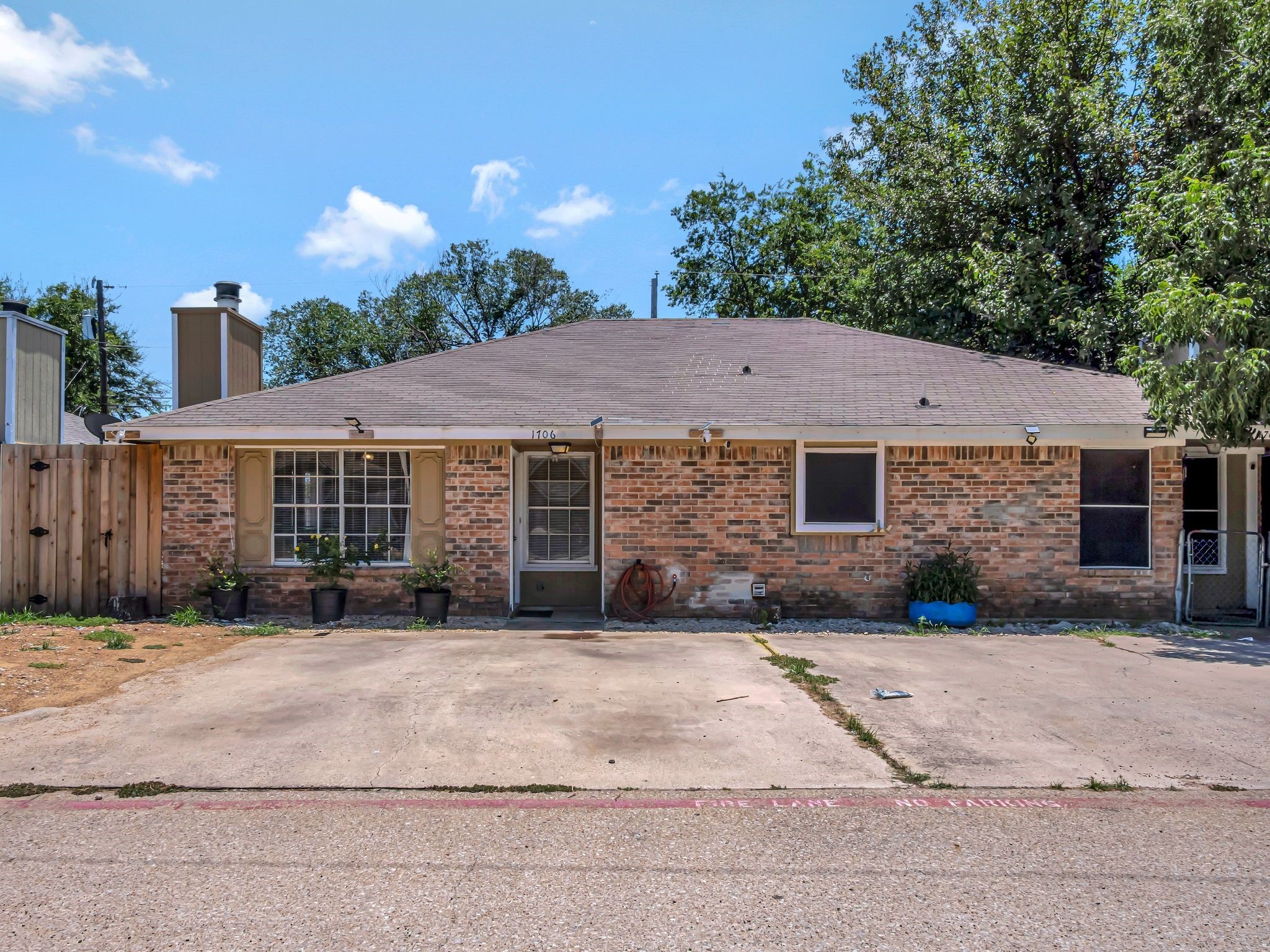 1706 Windsong Lane Irving TX 75060