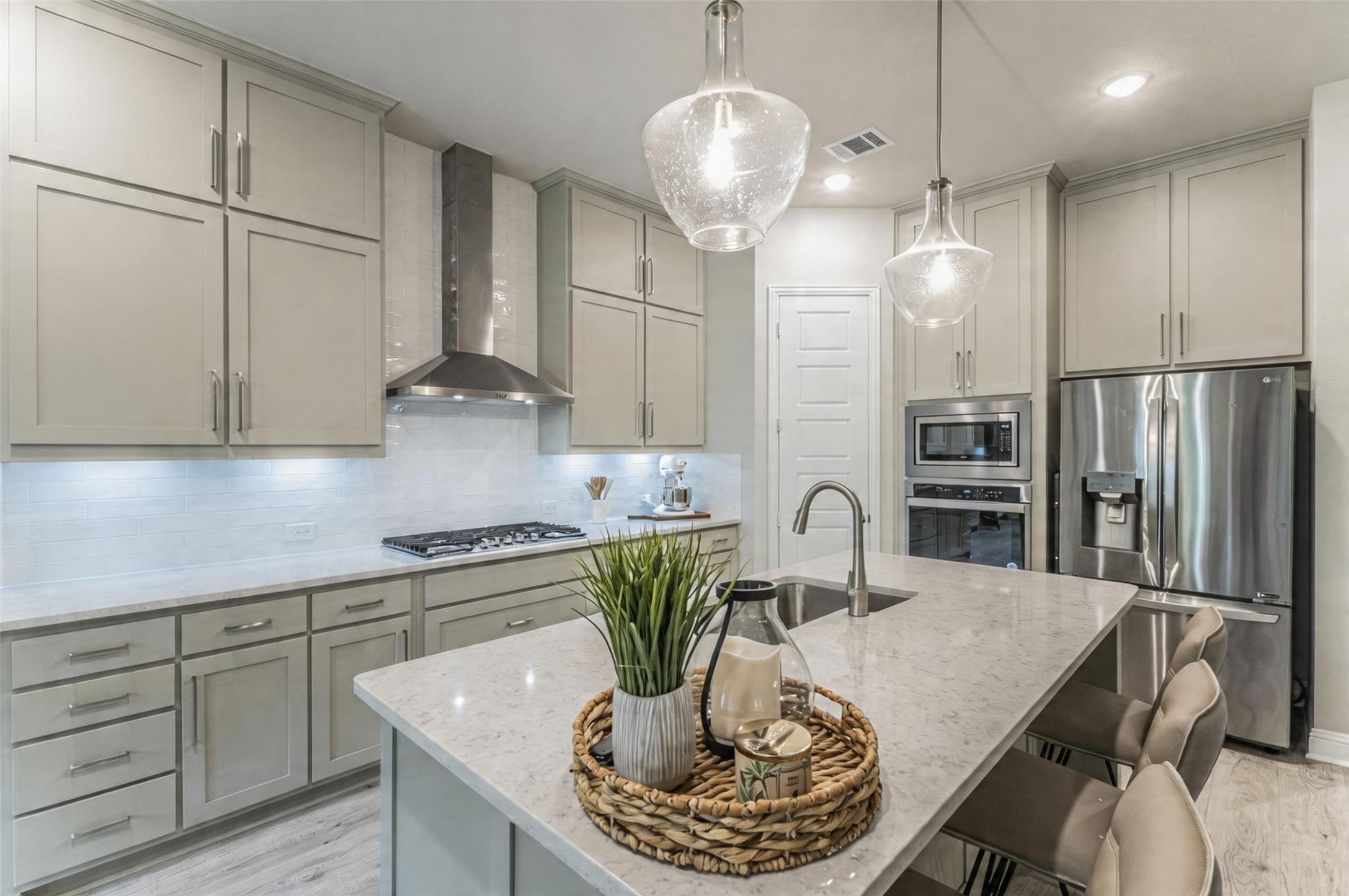 1516 Bearpath Way Gunter TX 75058