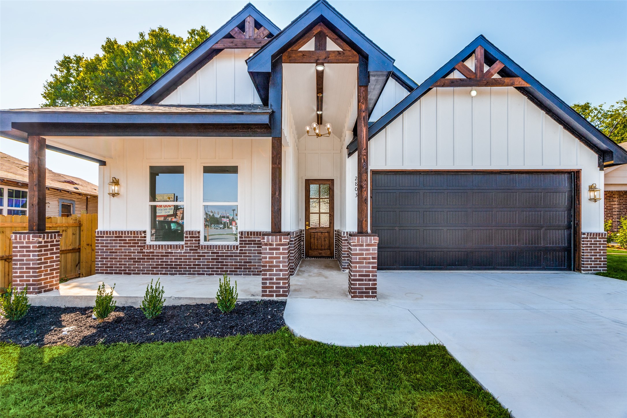 2803 Ross Avenue Fort Worth TX 76106