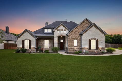 8900 Hidden Pond Street Justin TX 76247