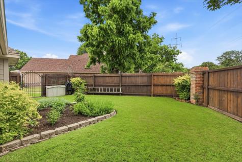 2701 Holly Brook Court Bedford TX 76021
