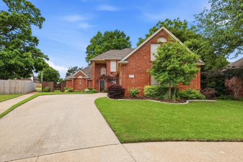 2701 Holly Brook Court Bedford TX 76021